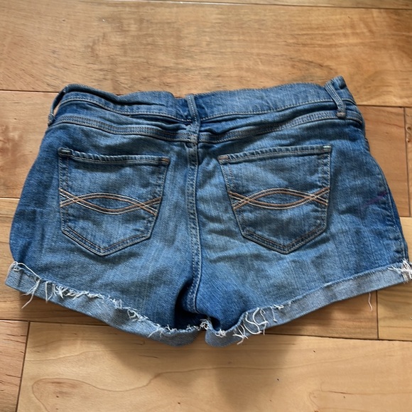 Abercrombie Kids Jean Shorts - Picture 2 of 3
